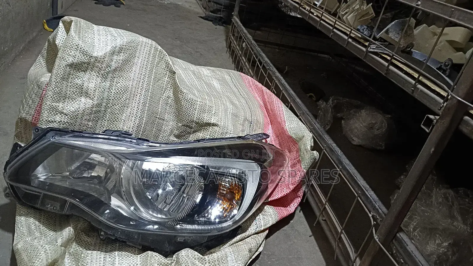 Subaru Impreza Headlight Non - Xenon Gp2