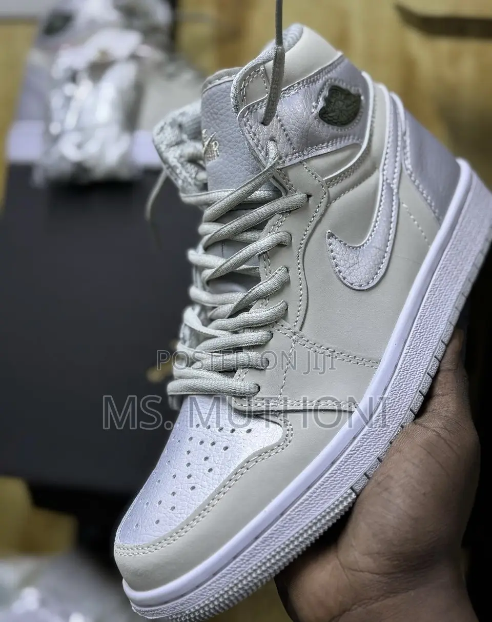 Nike Air Jordan 1 Retro High Og "Hyper Royal" / Co.Jp "Metallic Silver
