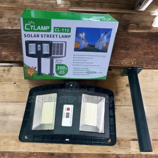 Ctlamp 300w Rechargeable Battery Solar Street Light for Yard Road
