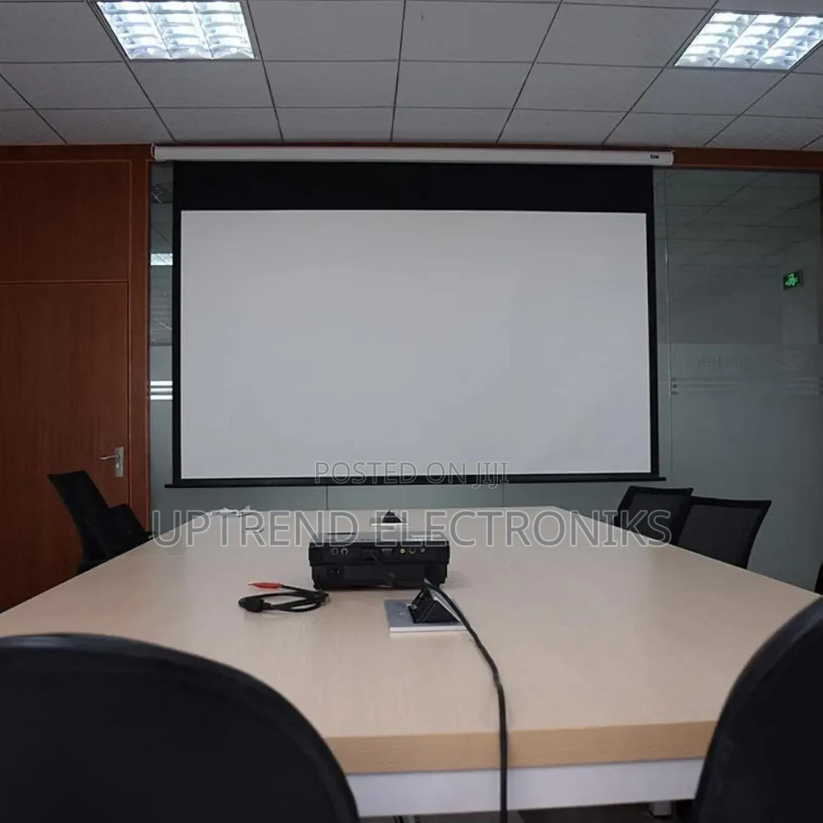 180×180 Cm Electric Projector Screen – Smooth, Silent Stylish 