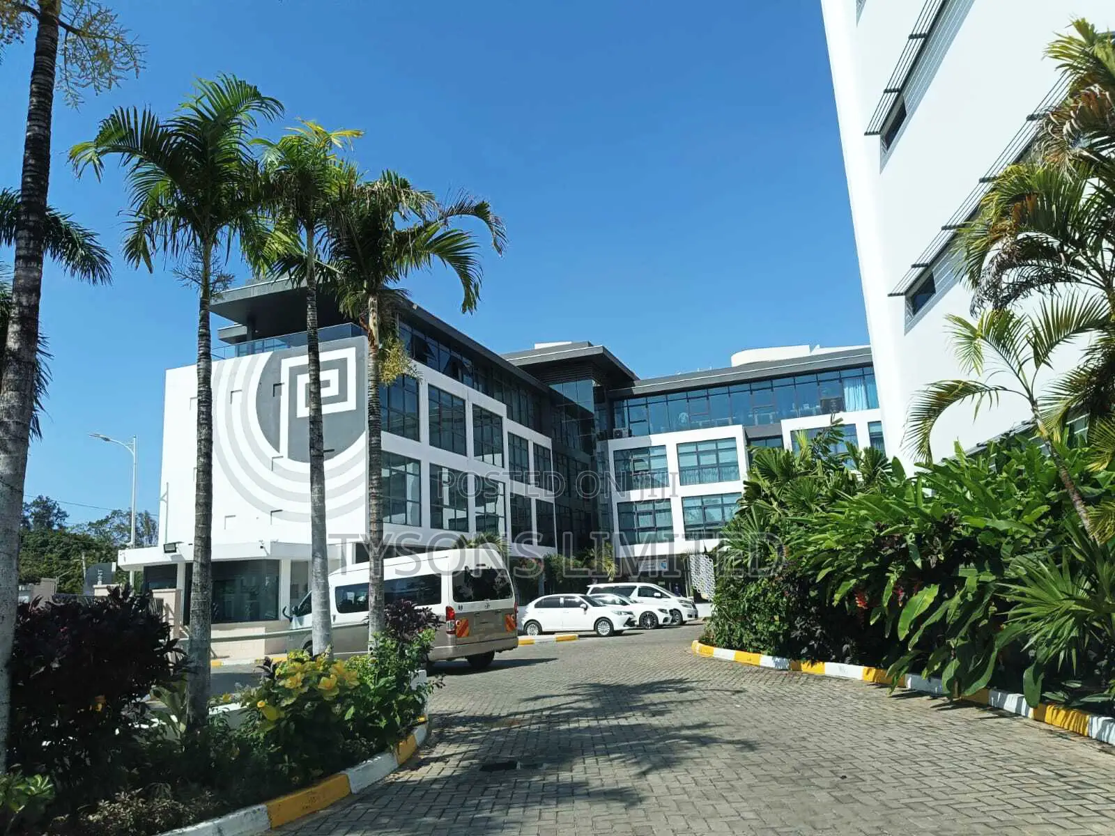 3bdrm Apartment in Marina English Point, Nyali Mkomani for sale