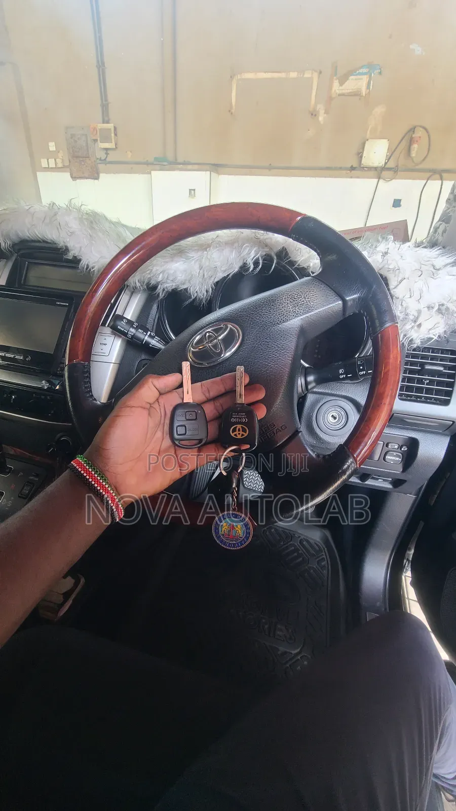 Toyota Harrier Immo Key Cutting and Programming