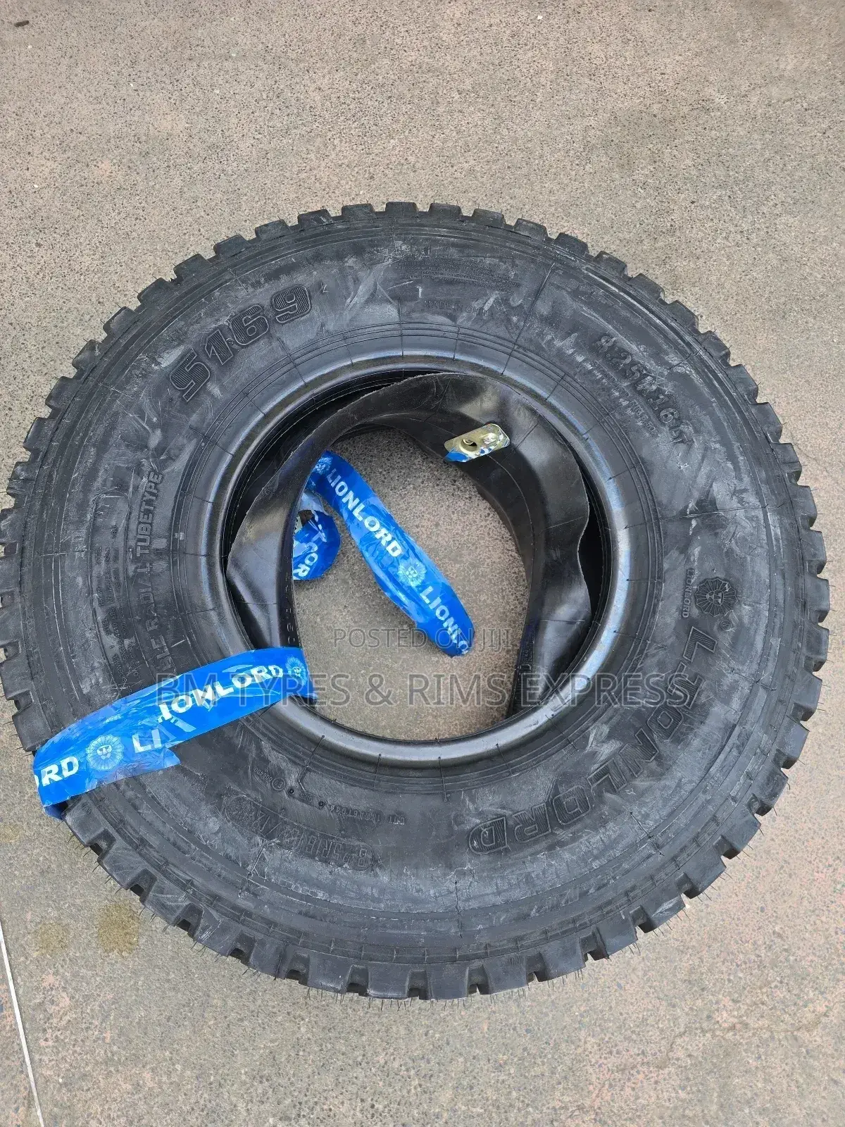 825 R16 Lionlord Tyres (Diff) Commercial.