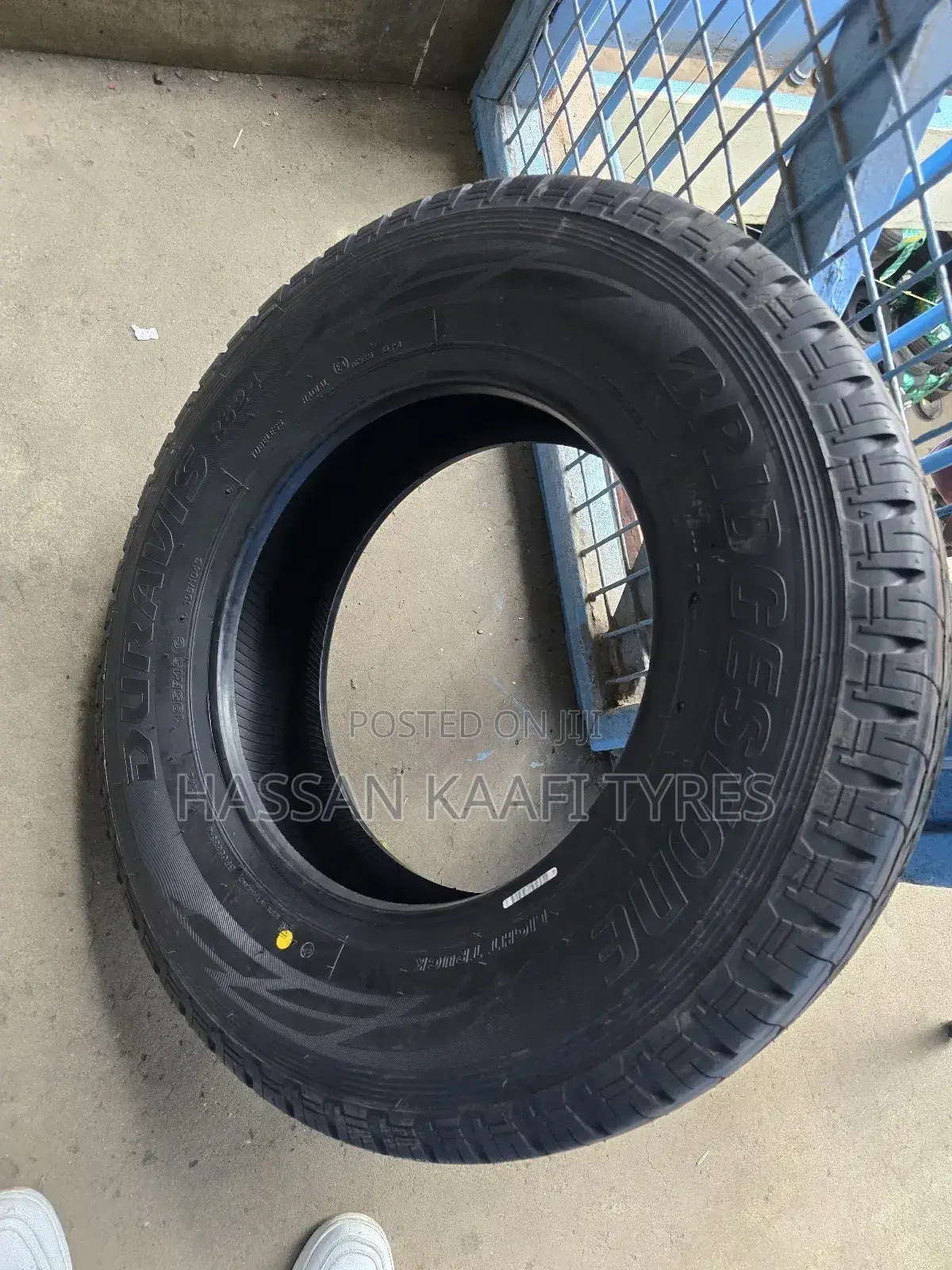 195r15c Bredgstone Tyre