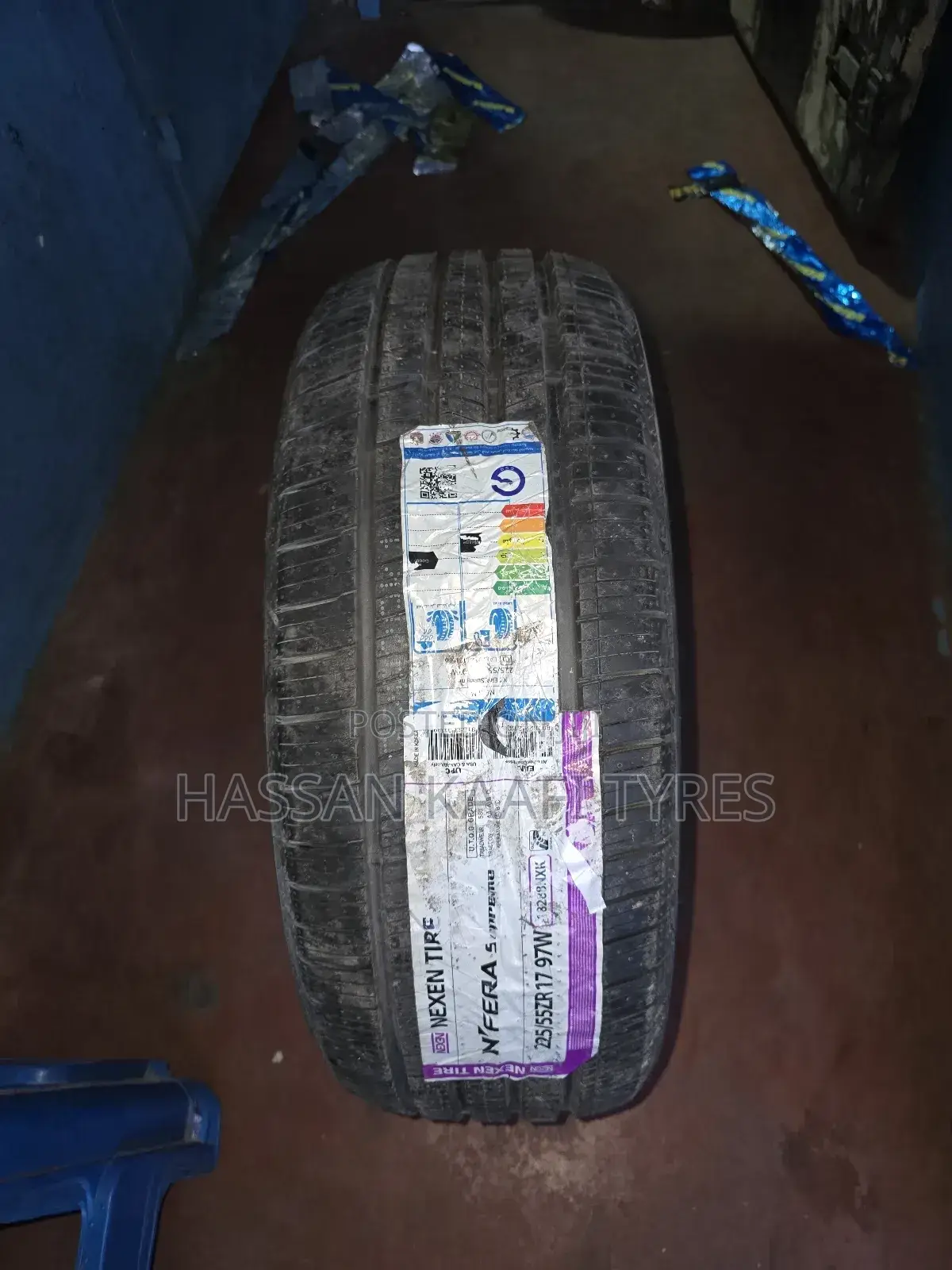225/55r17 Nexen Tyre