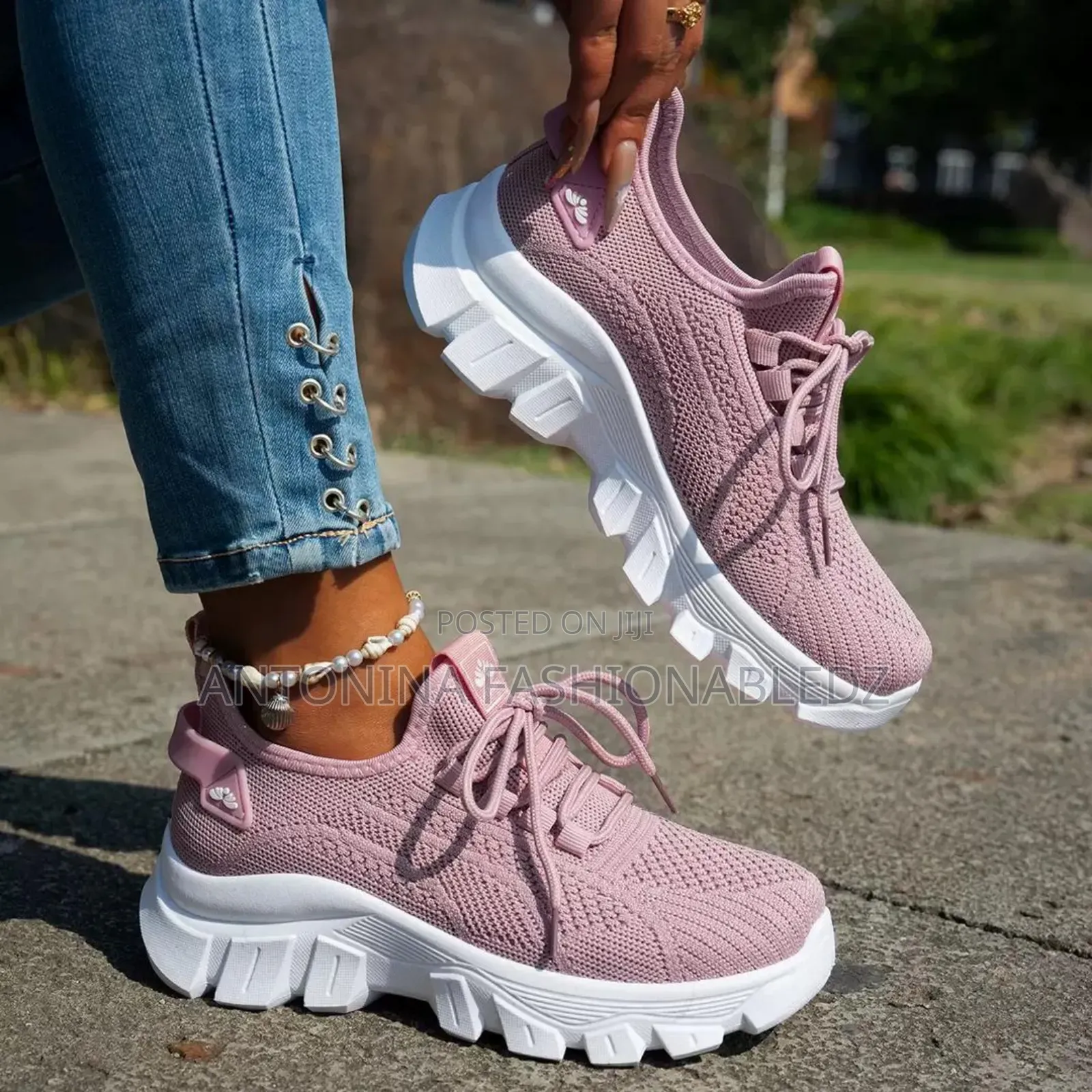 Ladies Cute Breathable Sneaker