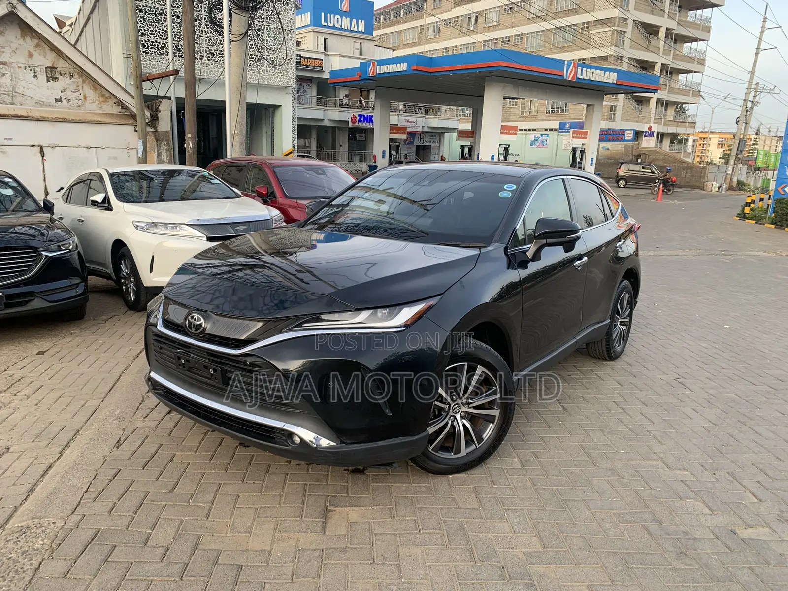 Toyota Harrier 2.0 2020 Black