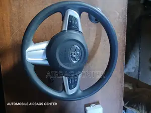 Toyota Roomy Dashboard and Steering Airbag