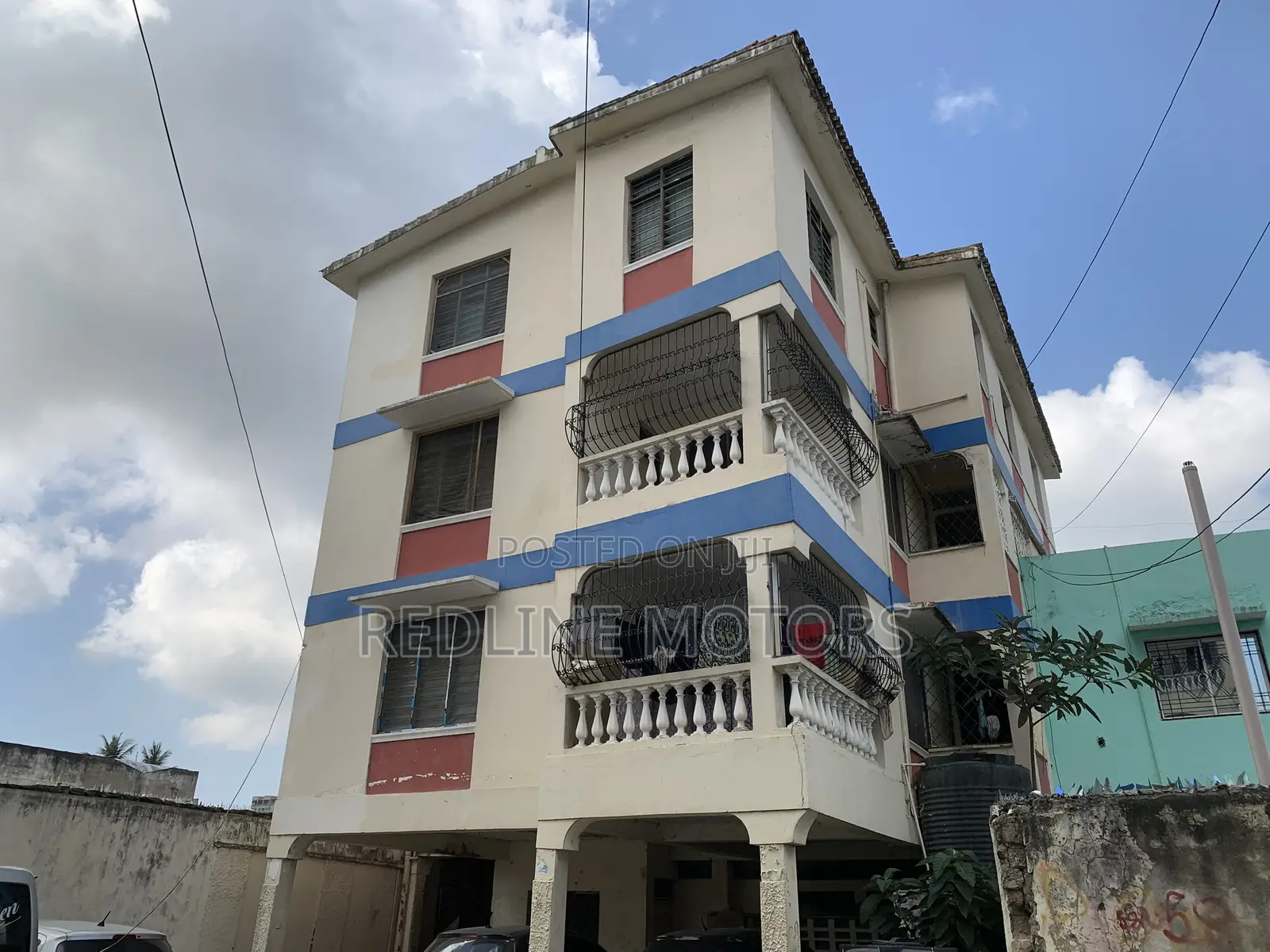3bdrm Block of Flats in Spaki, Sparki for sale