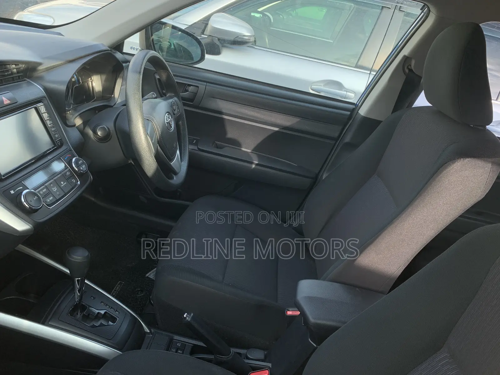 Toyota Corolla Fielder 1.5 Hybrid FWD 2018 Blue