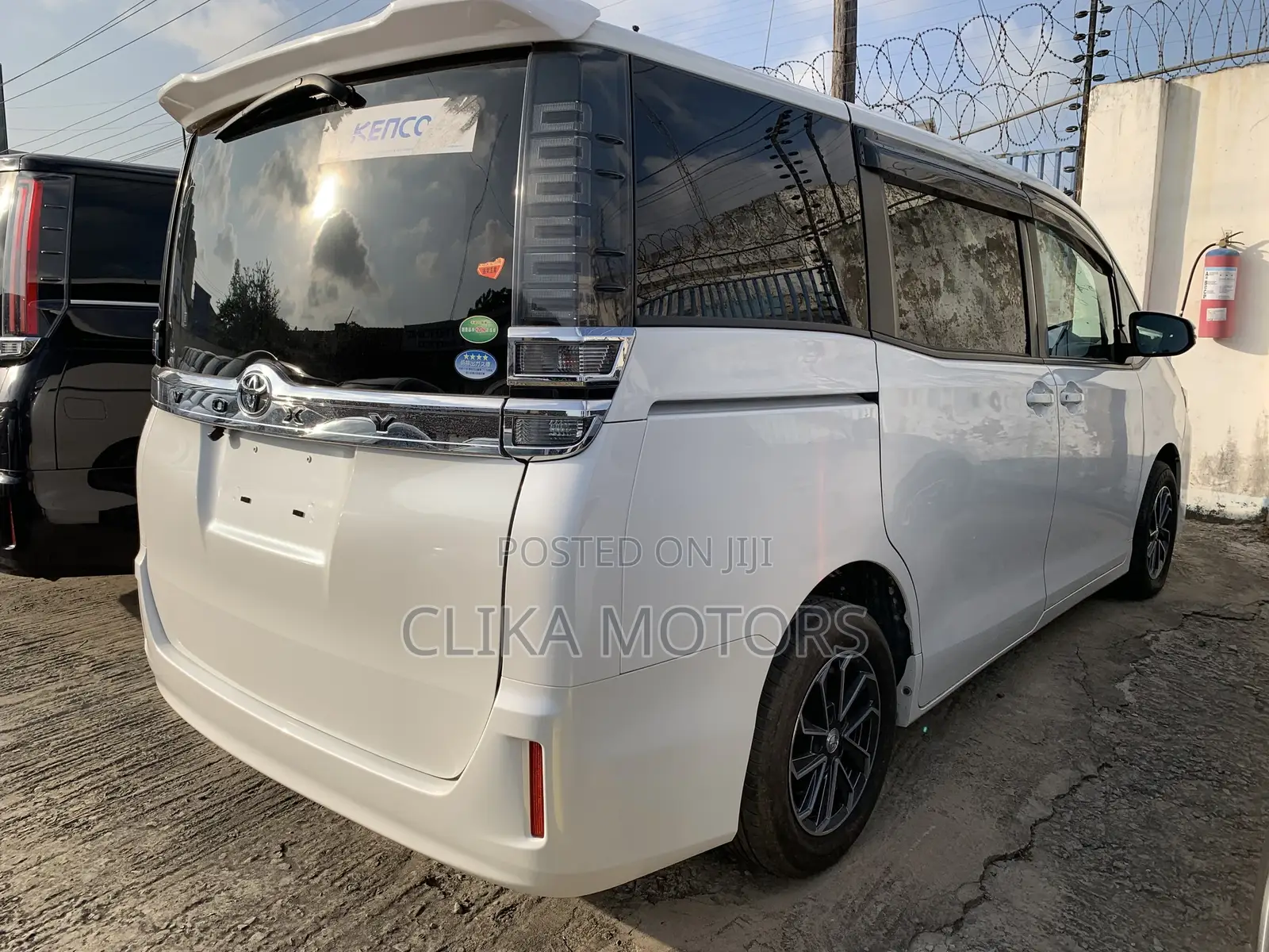 Toyota Voxy 2018 White