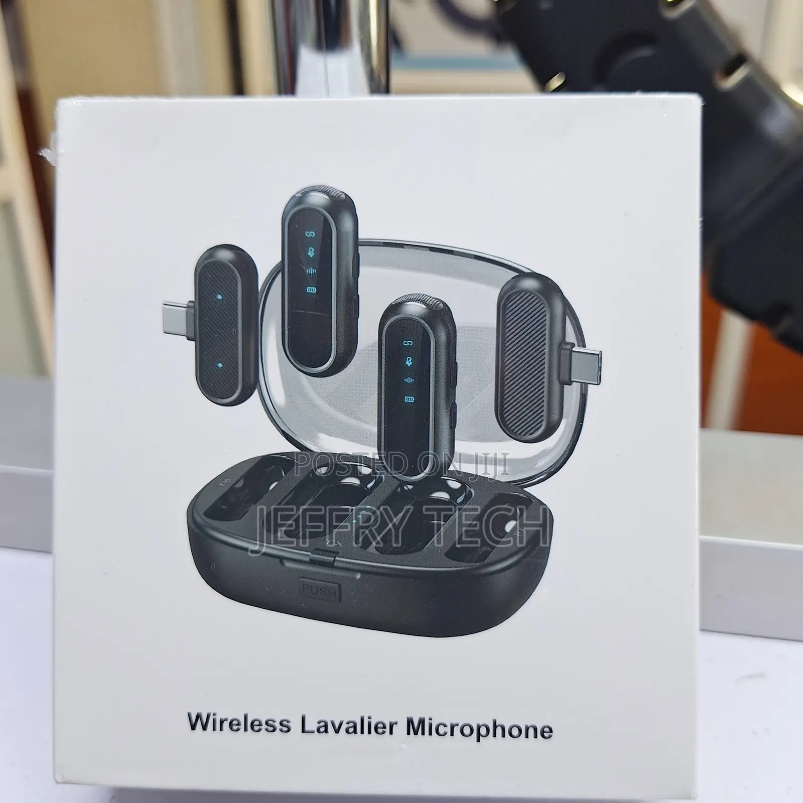 2.4ghz Wireless Double Microphone for iPhone and Type C Smart Phone 2