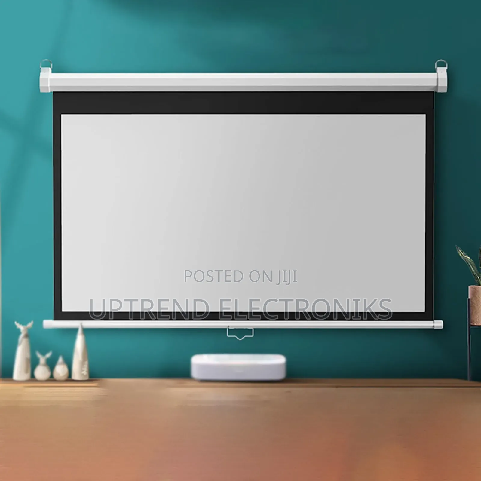 Manual Projector Screen 180×180 – Clean Display for Any Space!