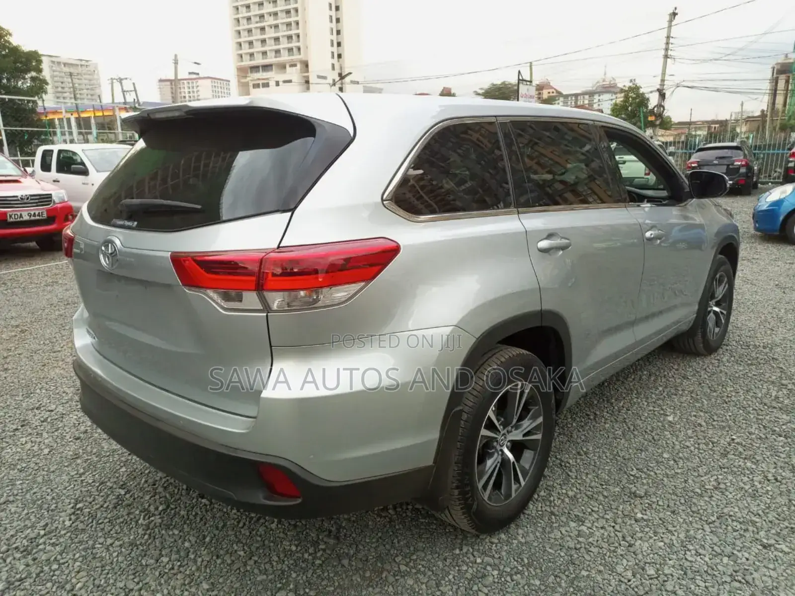 Toyota Kluger 2017 Silver