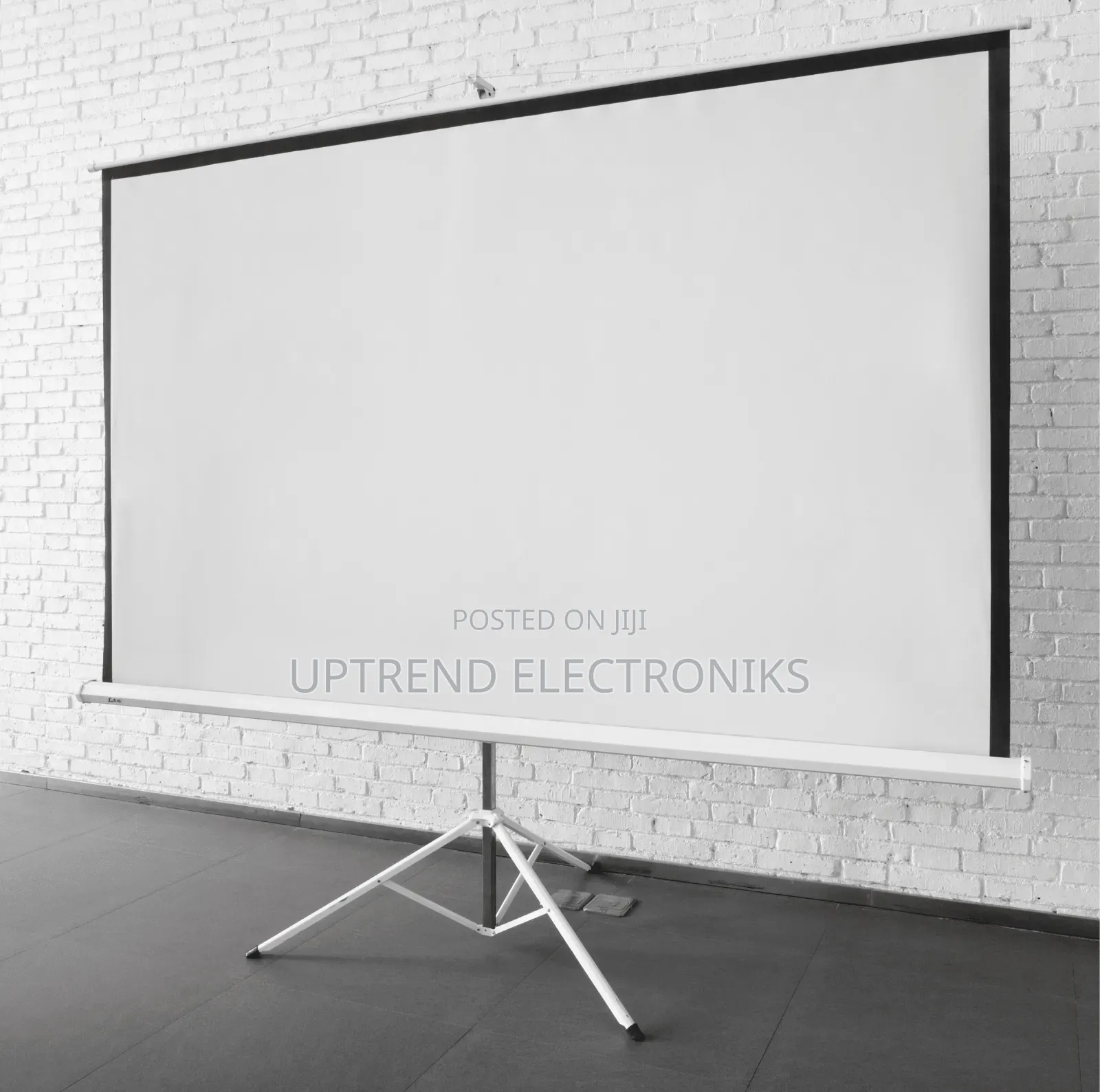 240×240cm Tripod Projector Screen — Extra-Large, Extra-Bright