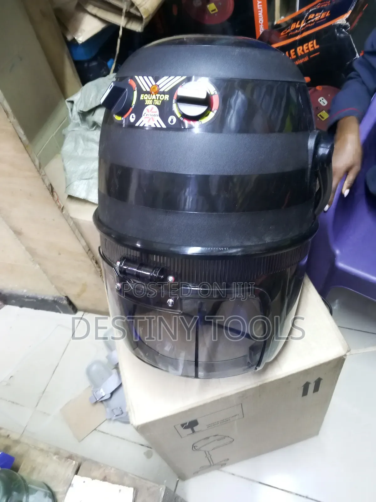Equator Hairdryer With Stand