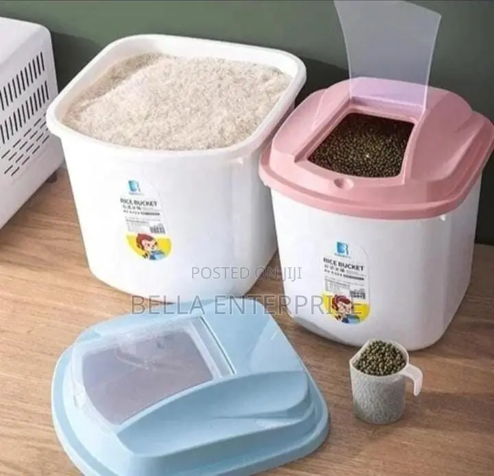 Rice/Cereal Bucket With Measuring Cupcolour
