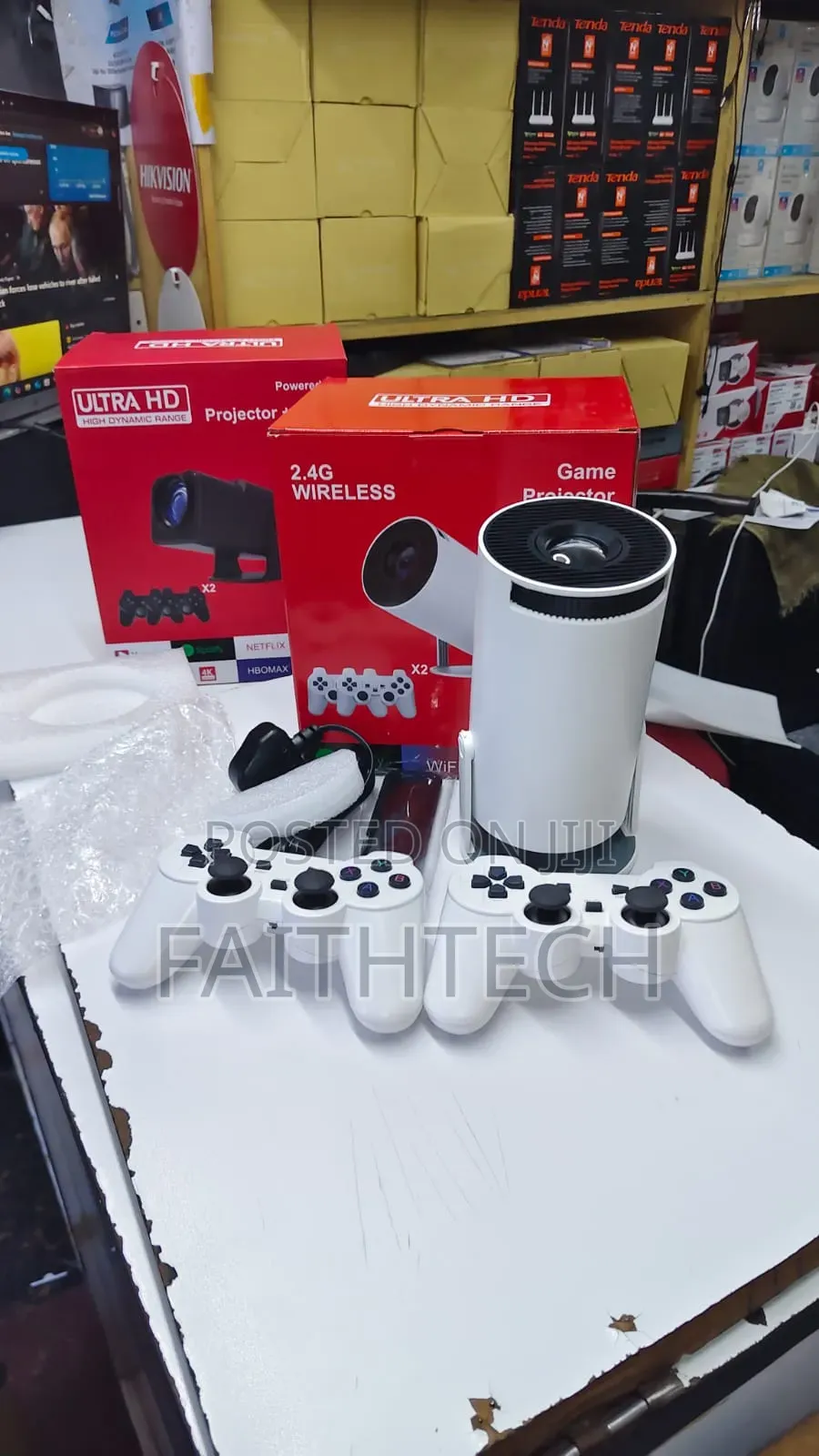 Hy300 Android Gaming Projector With 2 Gaming Console