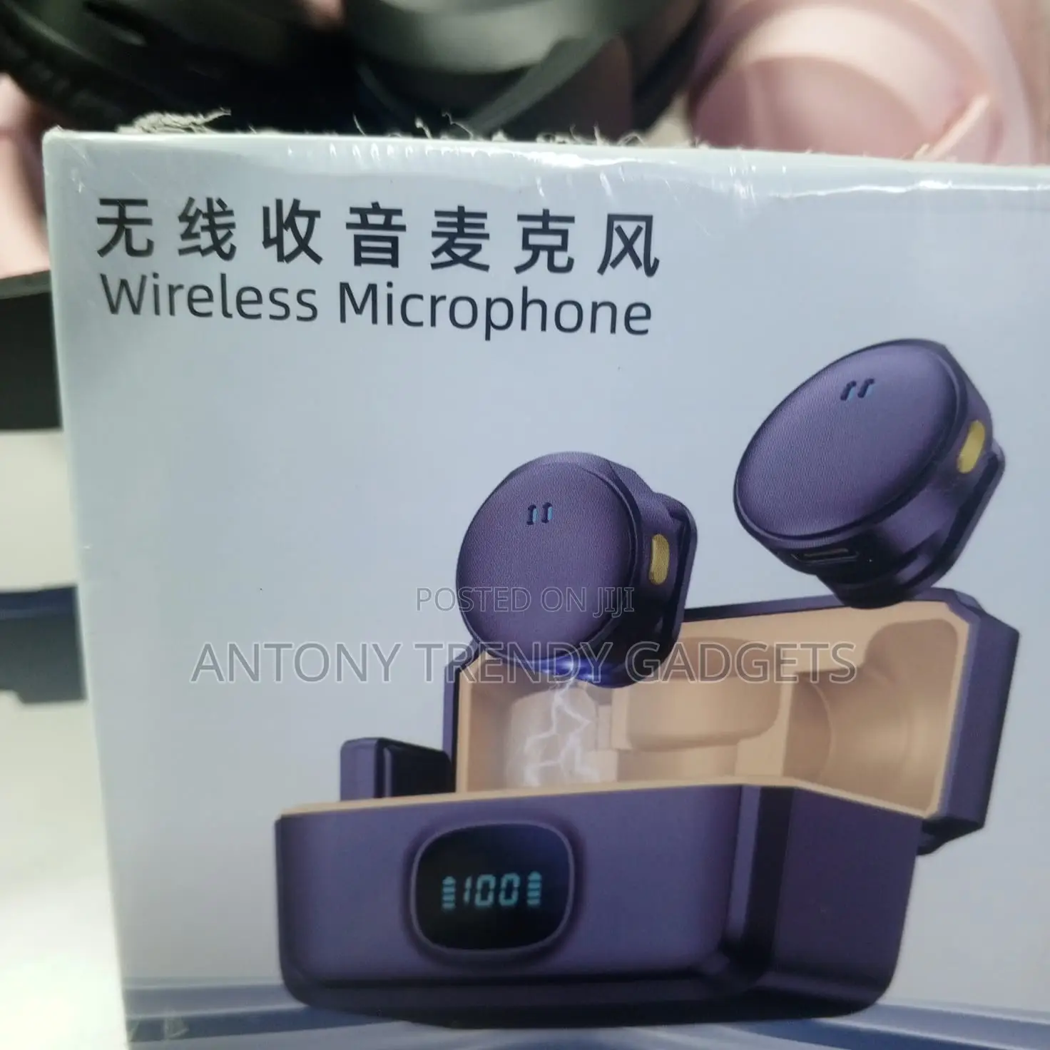 Q8 Magnetic Clip Wireless Microphone With Noise Cancellation