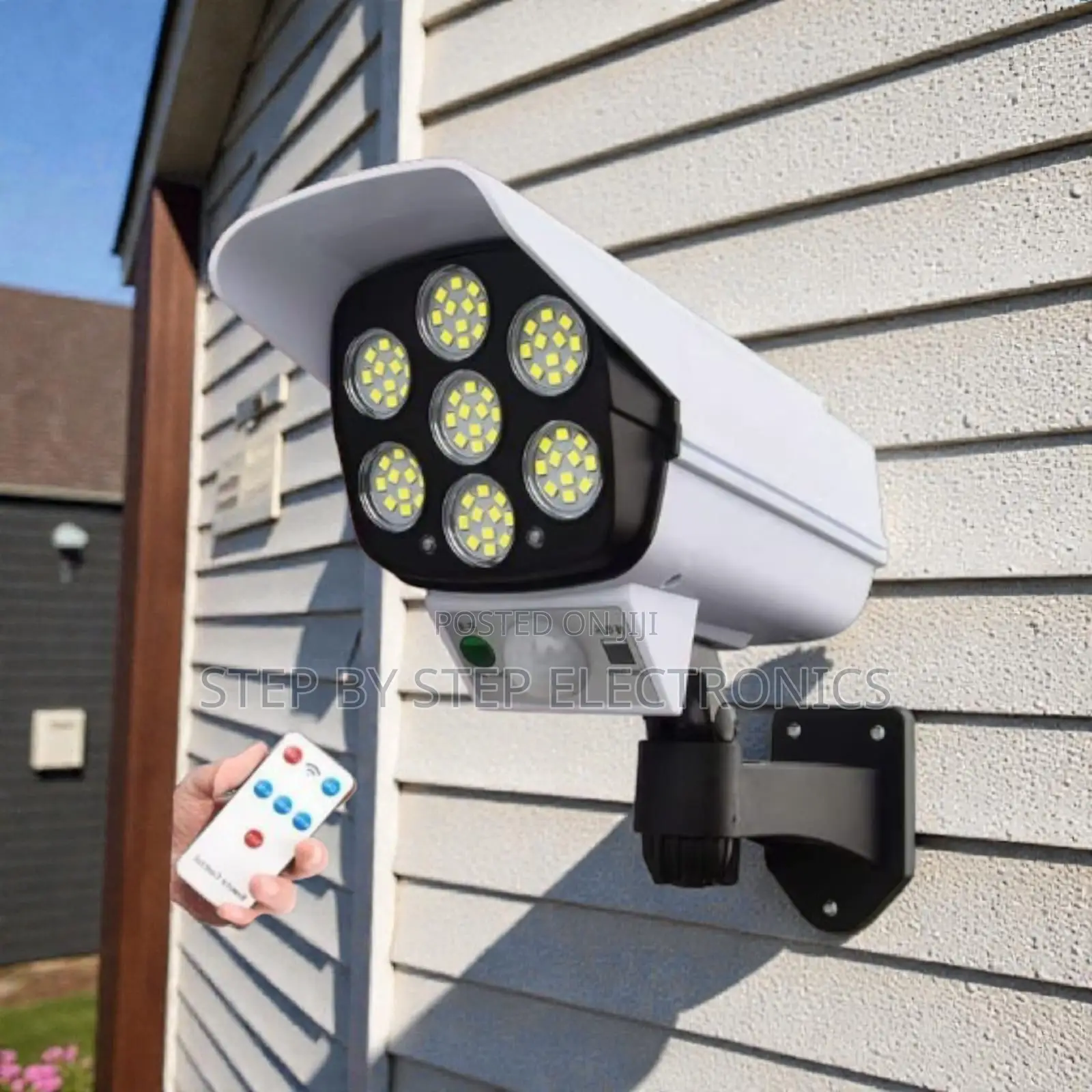 Dummy Solar CCTV Camera 2 in 1 Motion Sensor Light Home Security