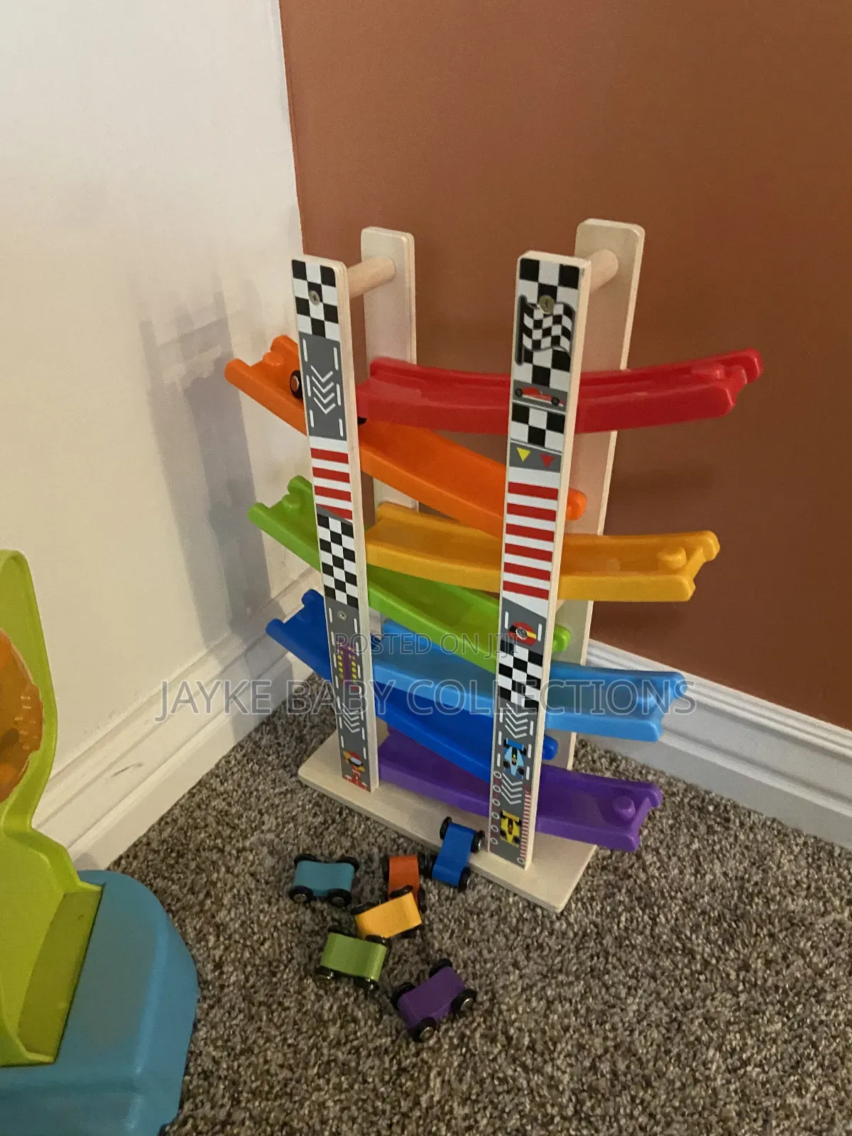 Wooden Car Ramp Racer Toy With 7 Cars – Montessori