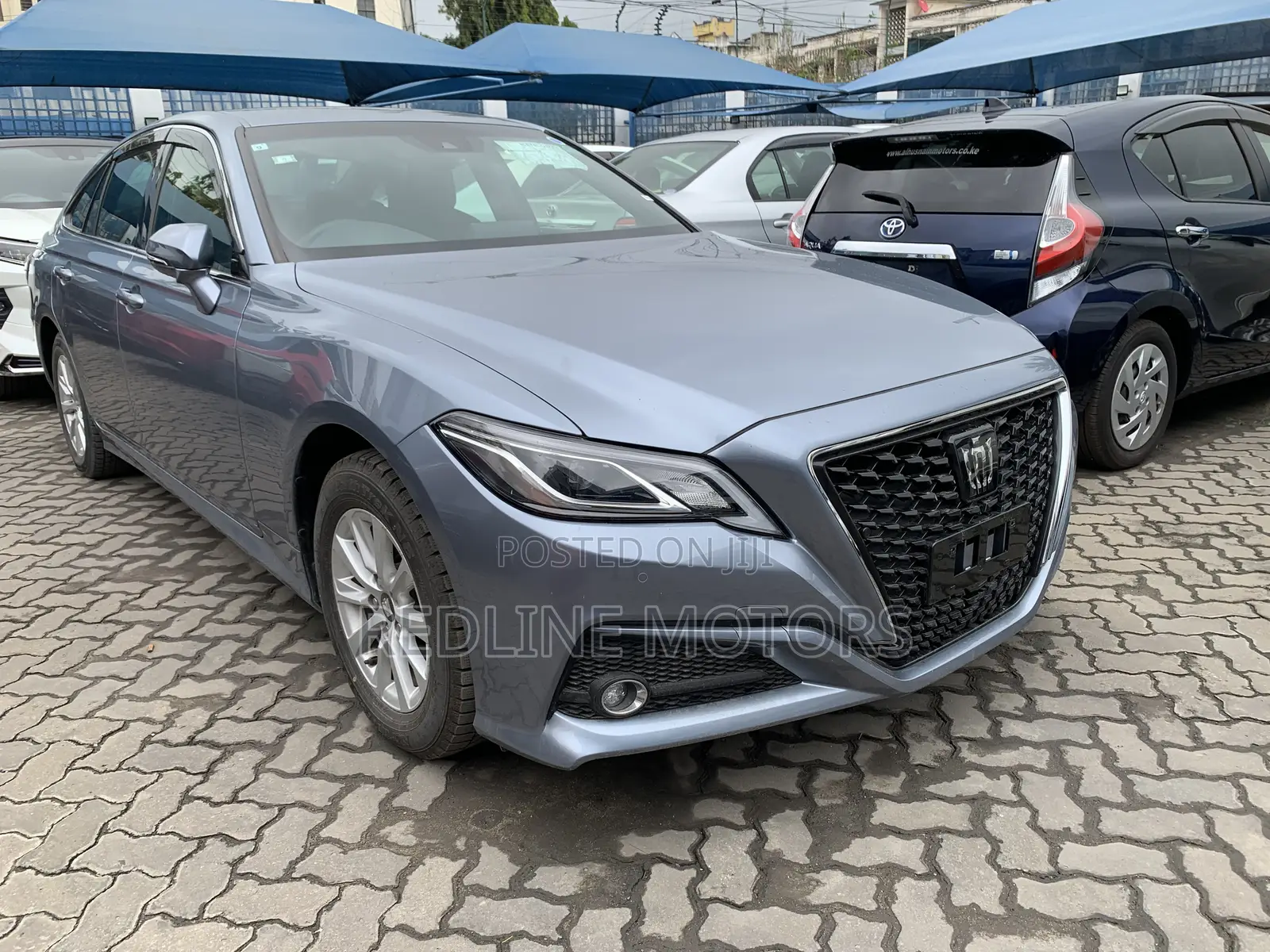 Toyota Crown 2018 Gray