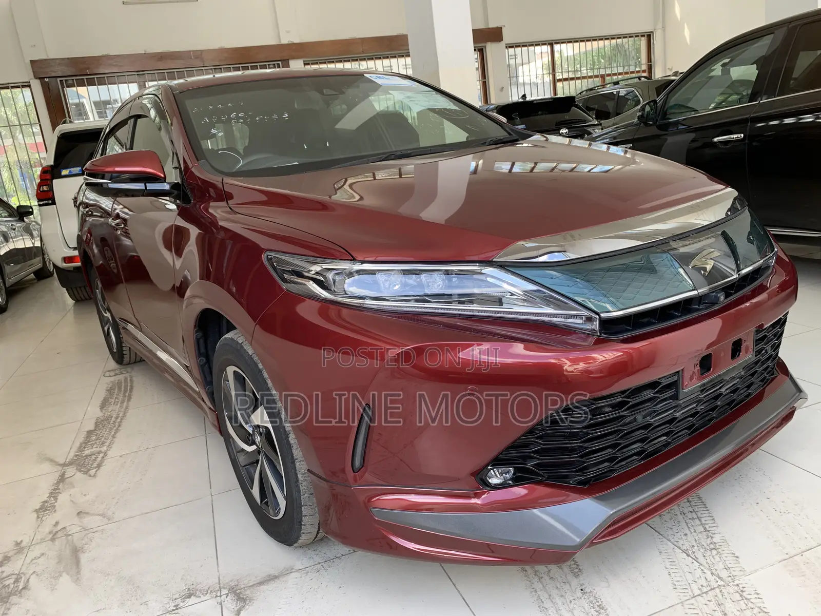 Toyota Harrier 2.0 4WD 2018 Maroon
