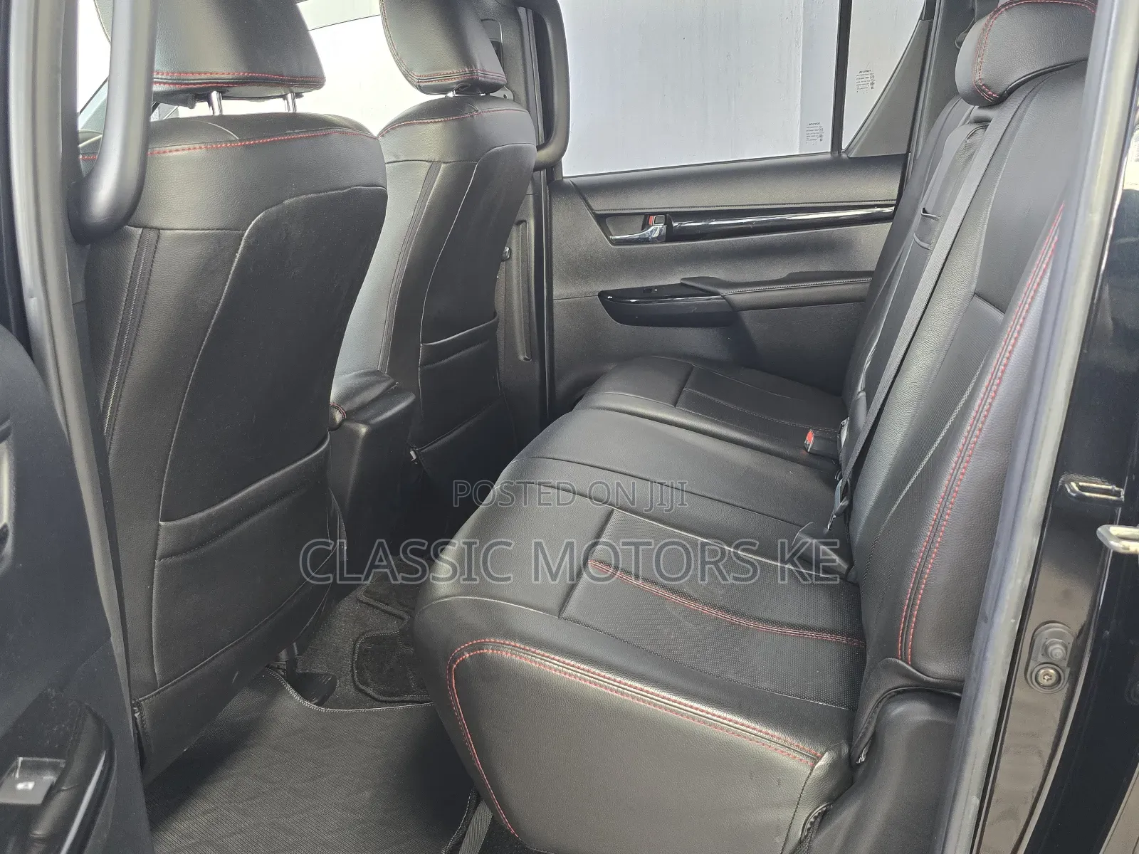 Toyota Hilux SR5+ 4x4 2019 Black