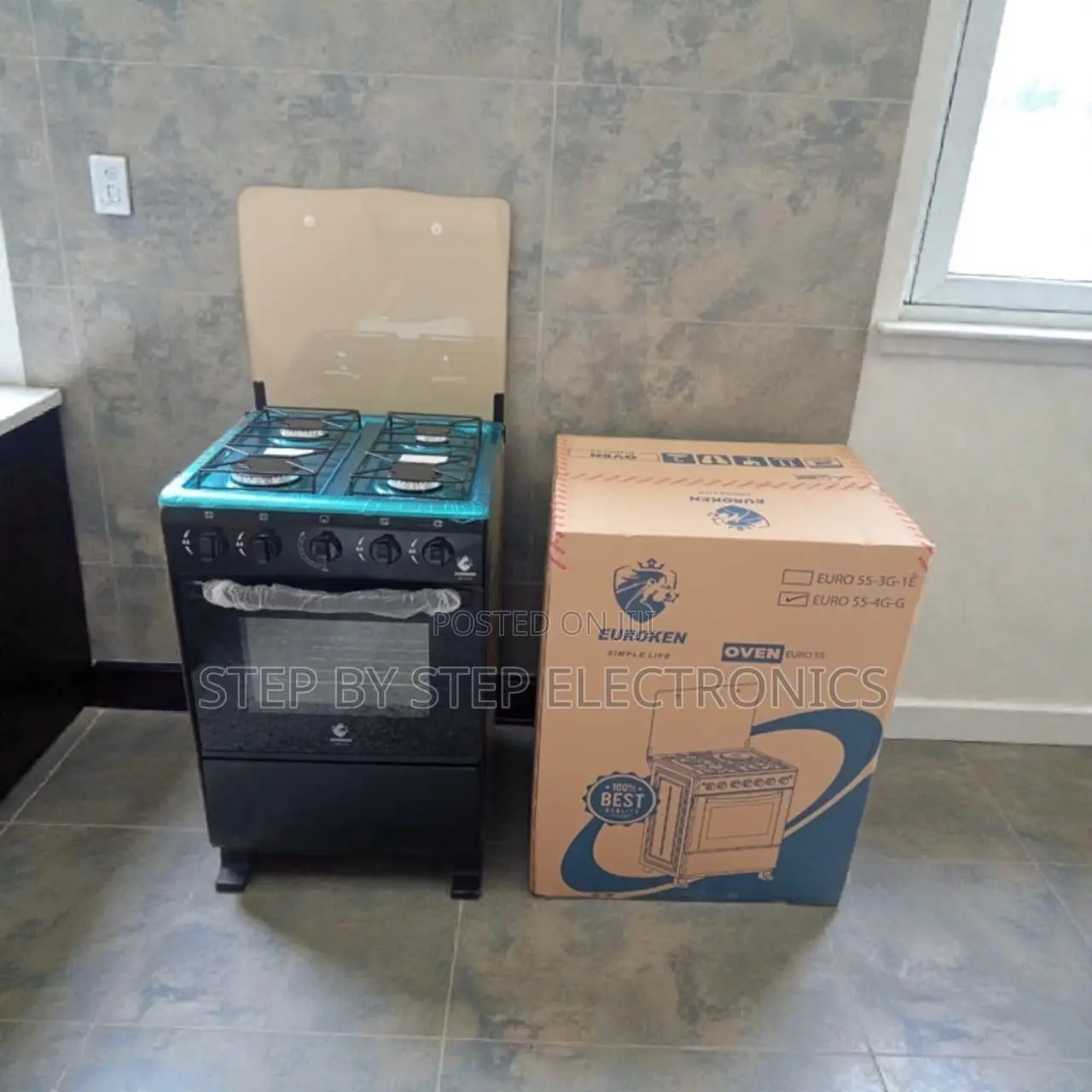 4-Burner Free Standing Cooker With Gas Oven and Electric Ignition