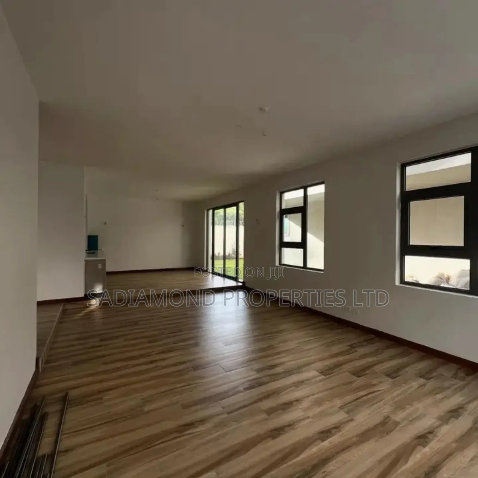 6bdrm Townhouse/Terrace in Lavington for sale