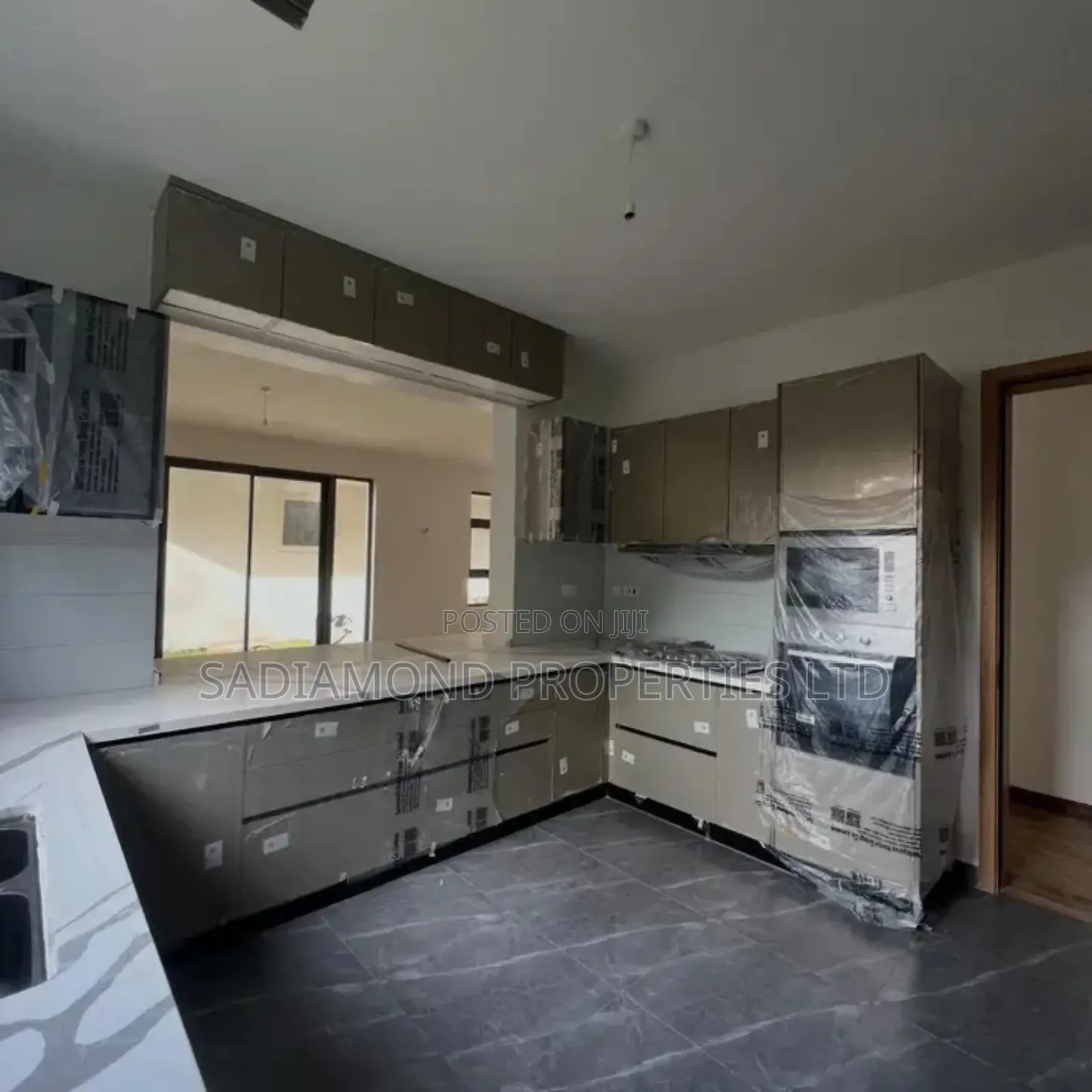6bdrm Townhouse/Terrace in Lavington for sale
