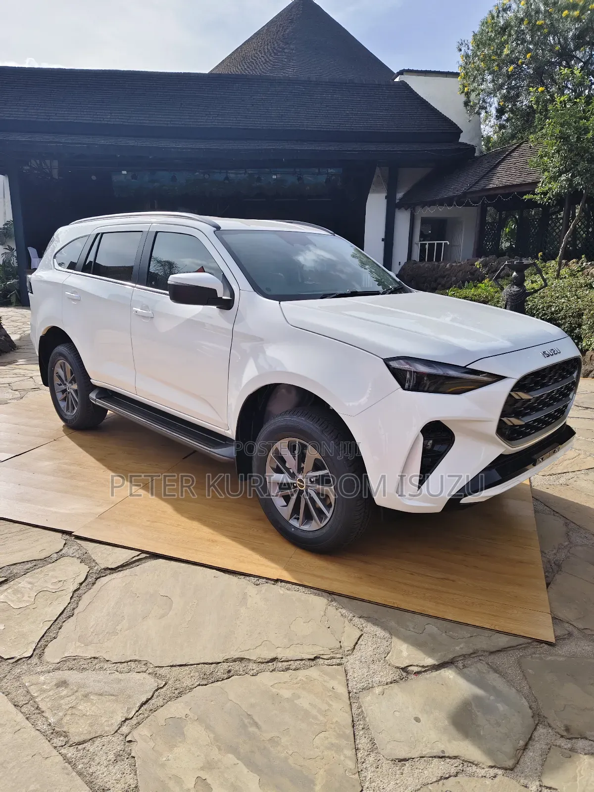 New Isuzu MU-X 2025 White
