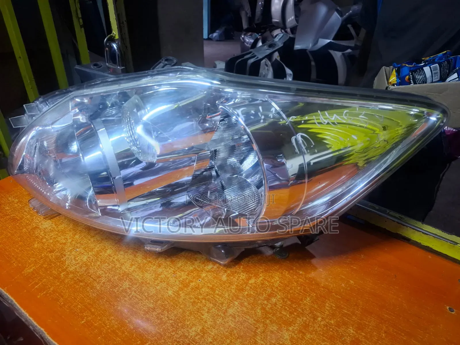 Auris 2010 Headlight Non Xenon