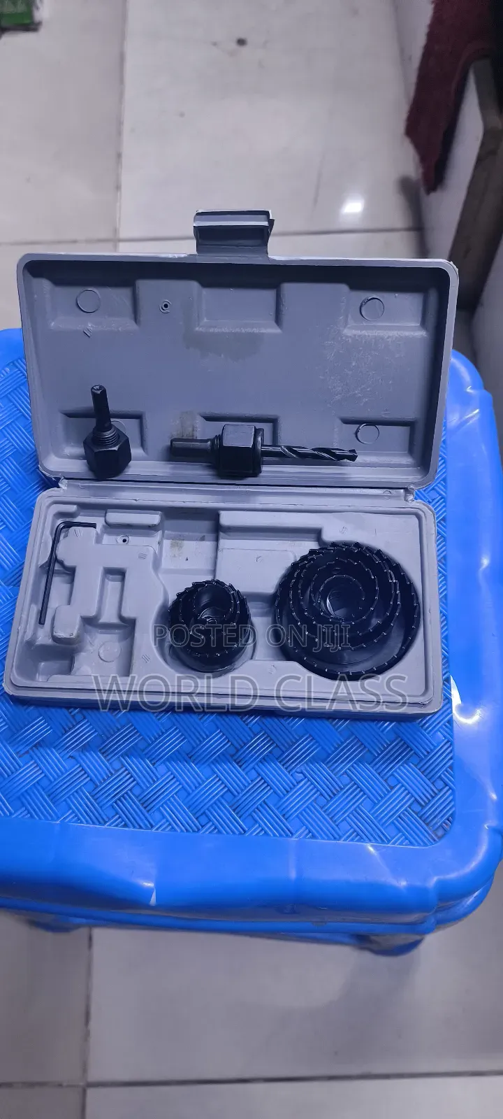 Affordable 11pc Hole Saw Set With Accessories