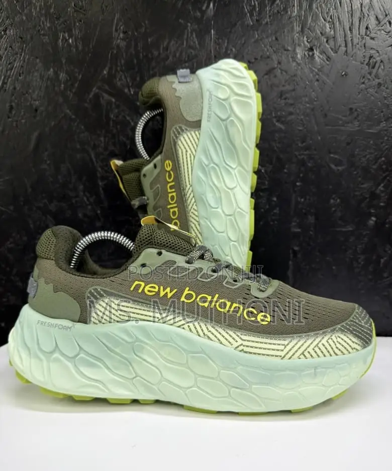 New Balance Fresh Foam X More Trail V3 Running Shoe Size : 40 - 45
