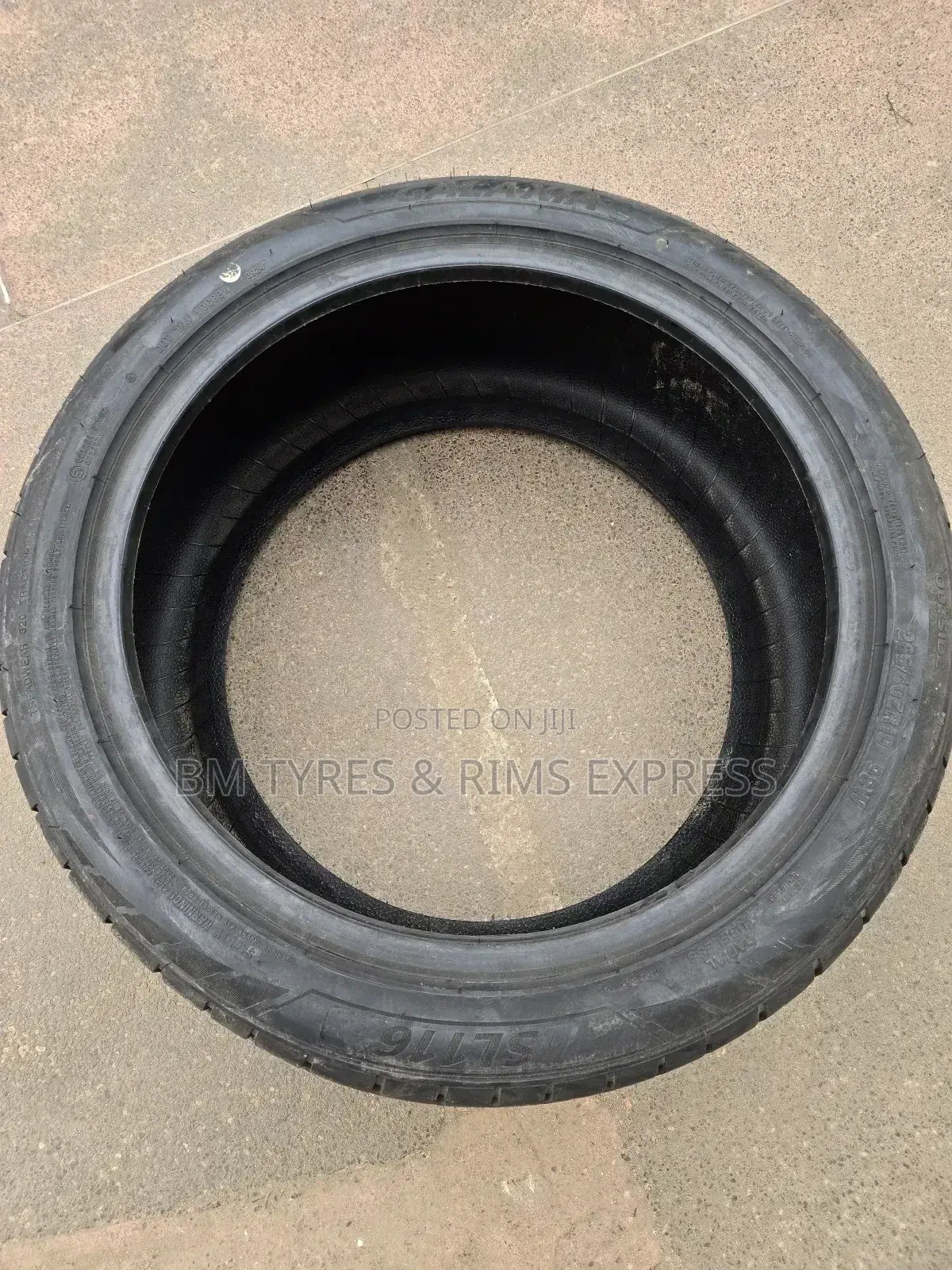 265 /40 R19 Galaxia Tyres.