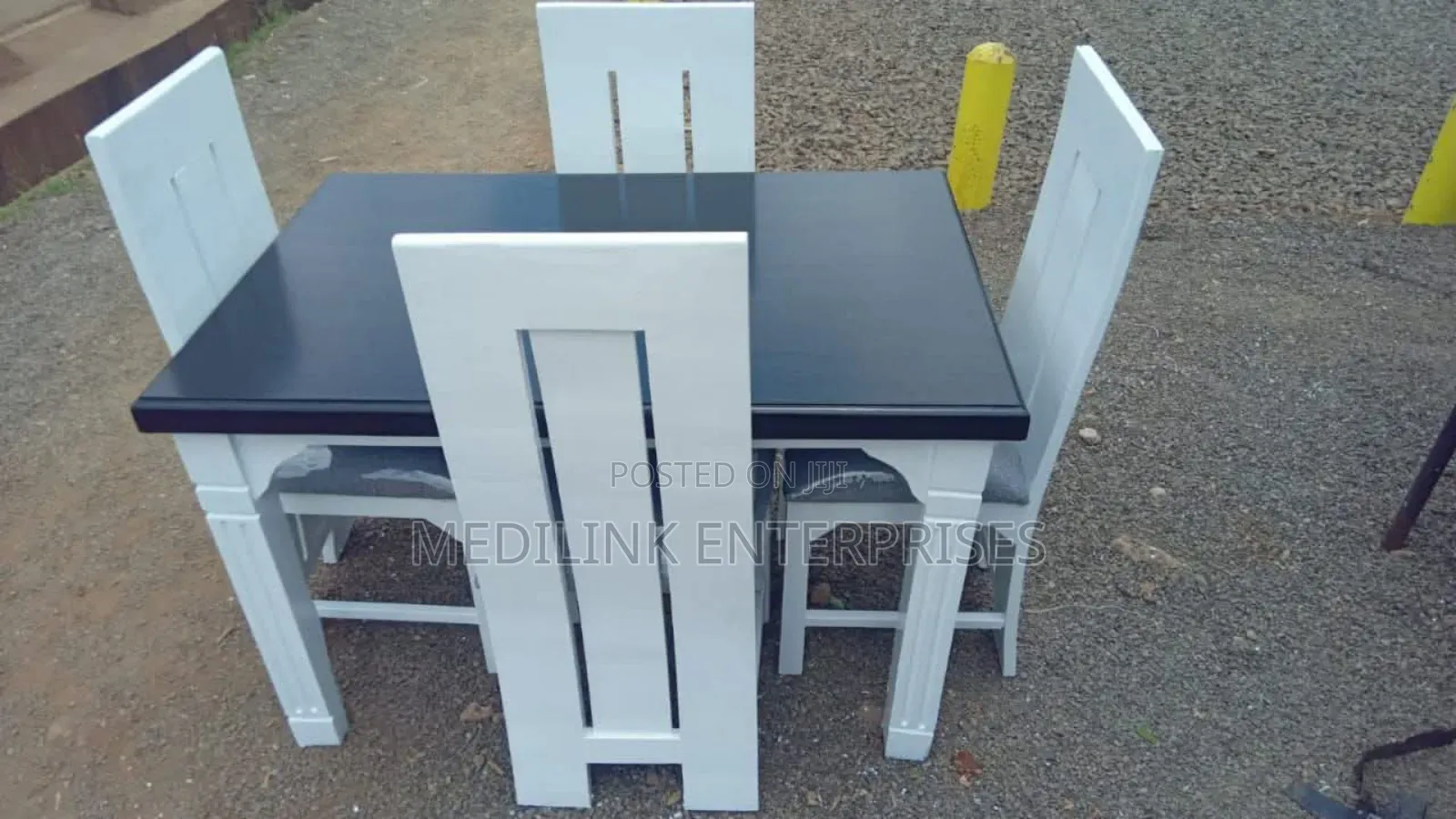 Solid Chairs Mixed Colour Dinning Table Set