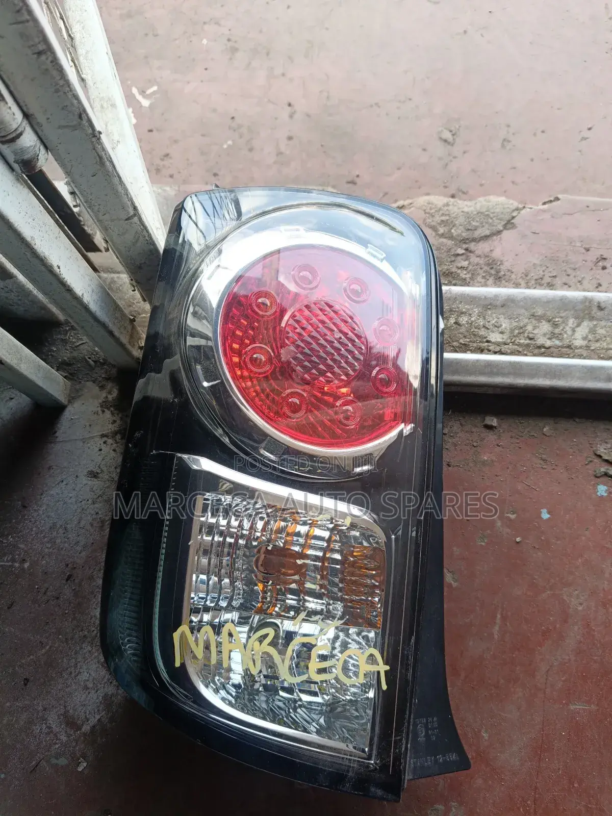 Toyota Rumunion Taillight Original.