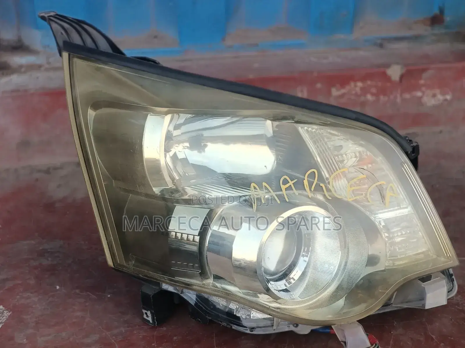 Noah Headlight Xenon Original