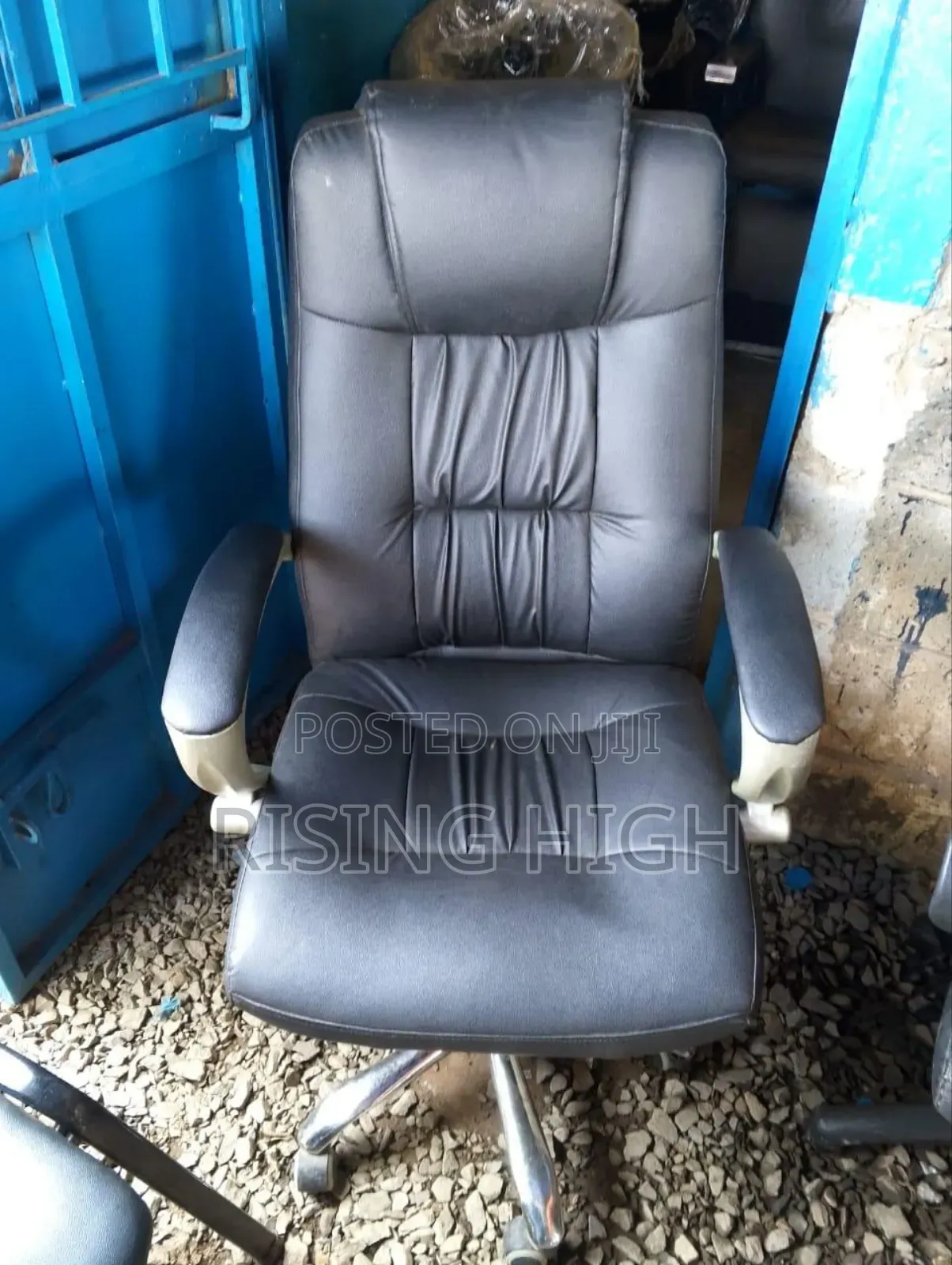 Ex-Uk Manager’S High Back Office Chair