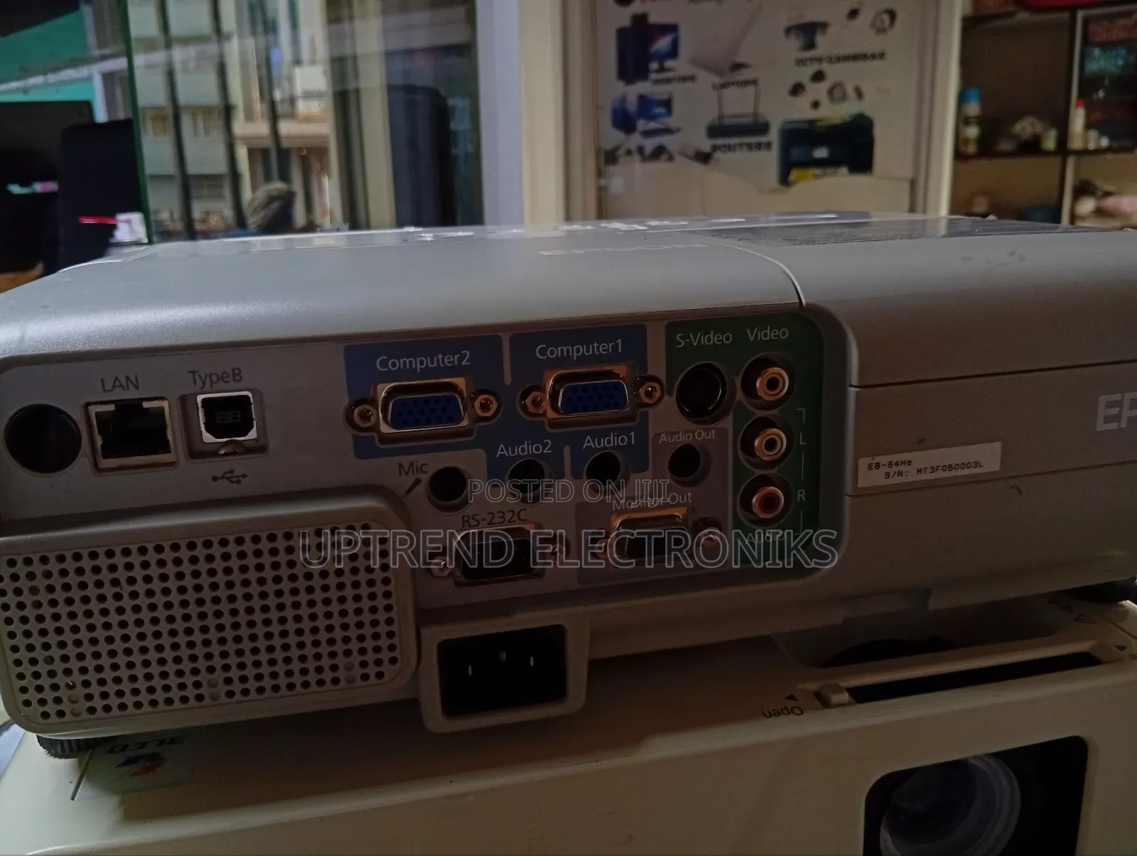 Epson Eb-84he – Reliable, Bright, and Built for Teaching Business