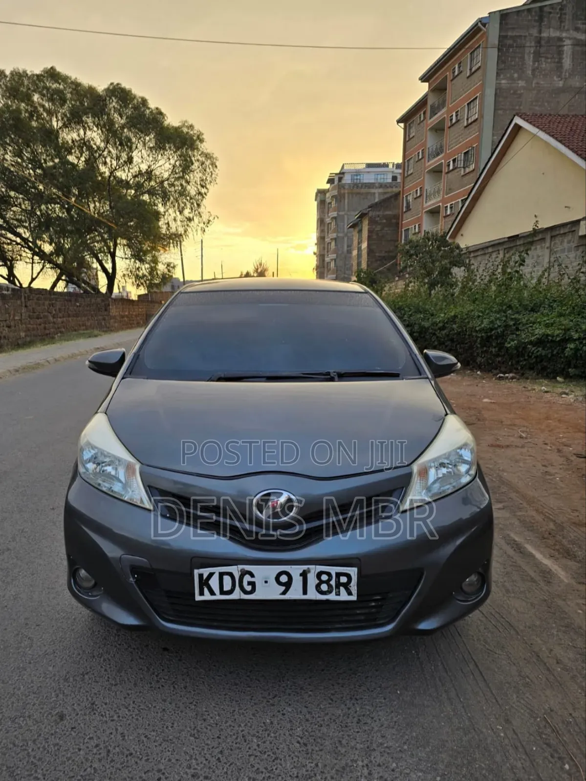 Toyota Vitz 2015 Gray