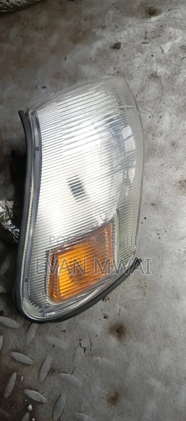 Toyota 102/100 Corner Light