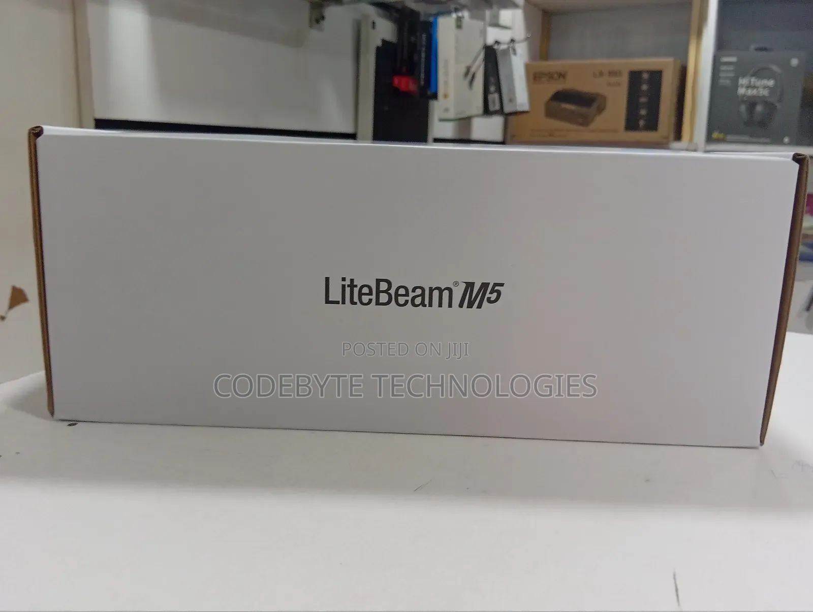 Ubiquiti Airmax Litebeam M5 23dbi Wireless Cpe (Lbe-M5-23)