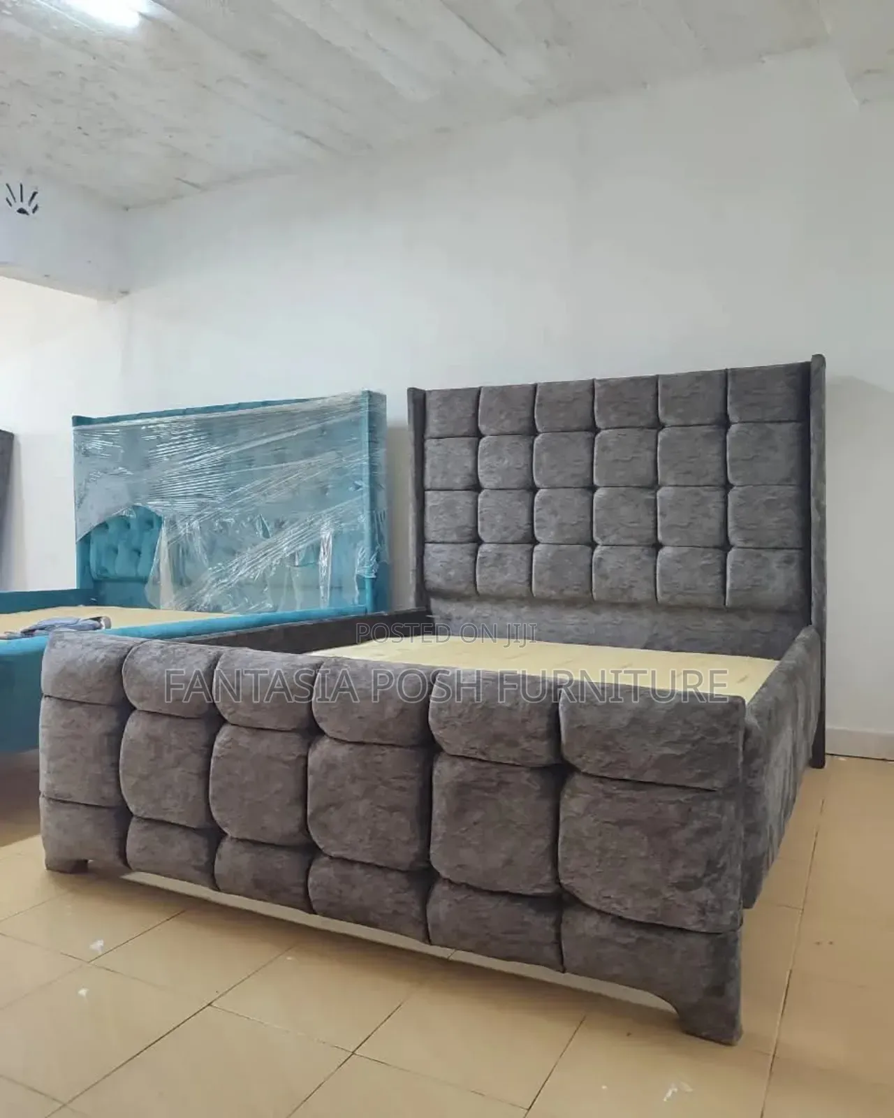 5x6 Premium Tufted Bed - Pay on Delivery