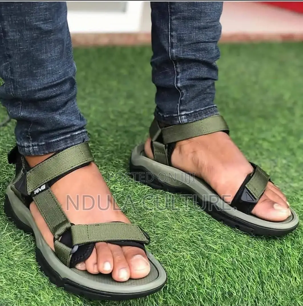 Teva Sandals/ Open/