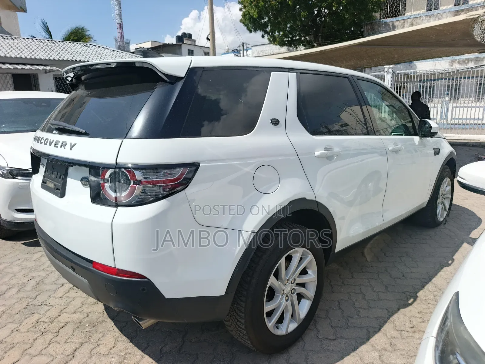 Land Rover Discovery Sport HSE 2019 White