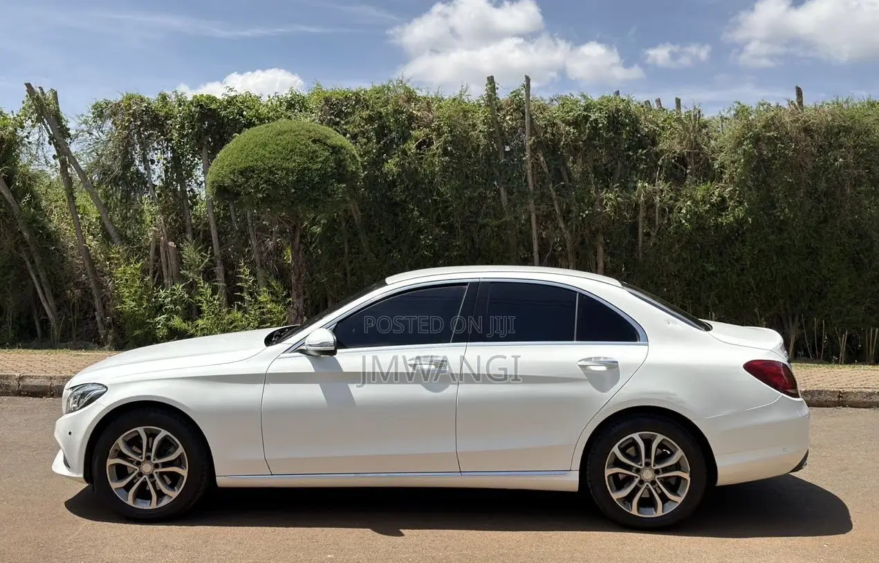 Mercedes-Benz C200 2016 White