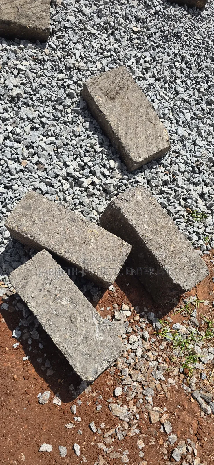 Ndarugo Machine-cut Stones