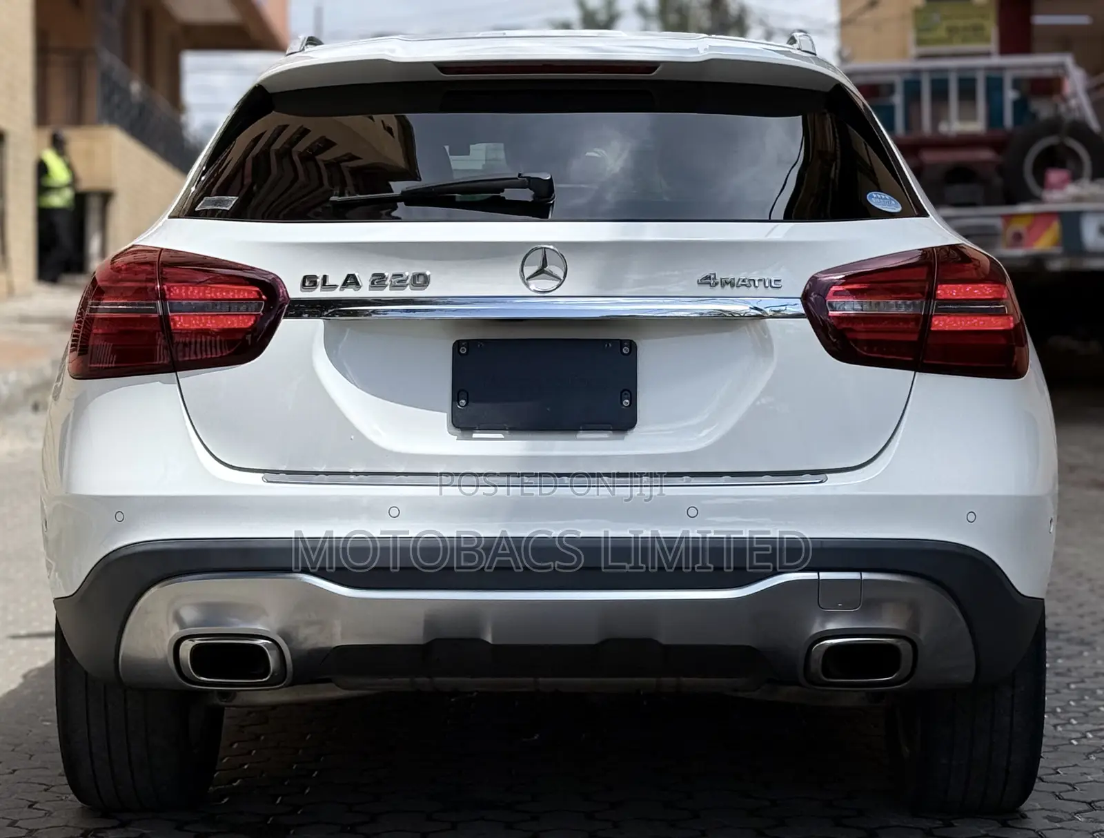 Mercedes-Benz GLA-Class 2018 Pearl